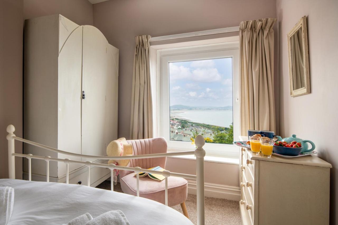 Windy Ridge Terrace With Beautiful Sea Views, North Wales Coast Villa Old Colwyn Exteriör bild